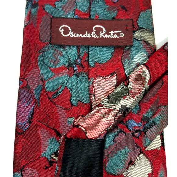 Oscar De La Renta Mens Necktie floral red background Teal Flowers tie - Picture 4 of 6
